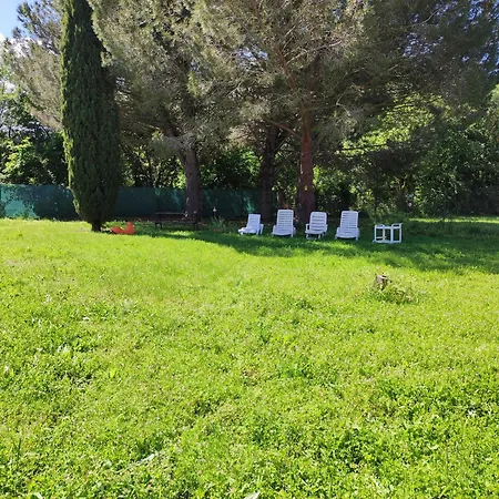 Climatisee Avec Grand Jardin, Animaux Admis - Fr-1-776-138